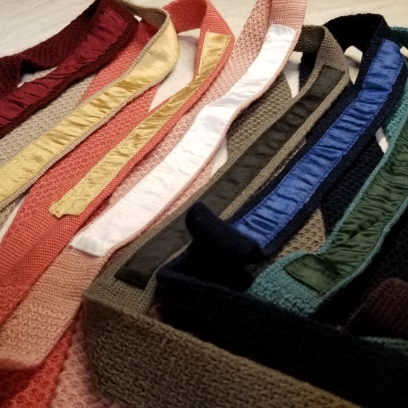 8 Hand Sewen by Robert Talbott for H. Gladstone - Picture 6 of 7